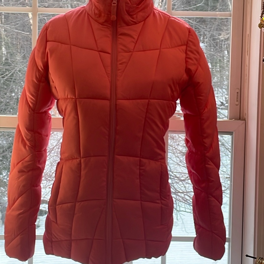 Faded Glory puffer jacket. Size Small, color peach Zip front and snap pockets